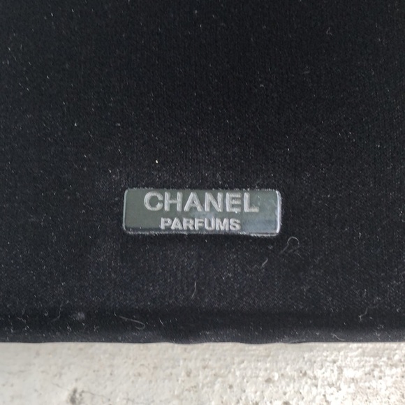 Chanel Box - Picture 2 of 4